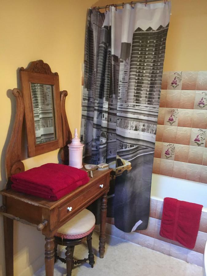 Hotel Bar B'Rock Saint-Martin-sous-Vigouroux ภายนอก รูปภาพ